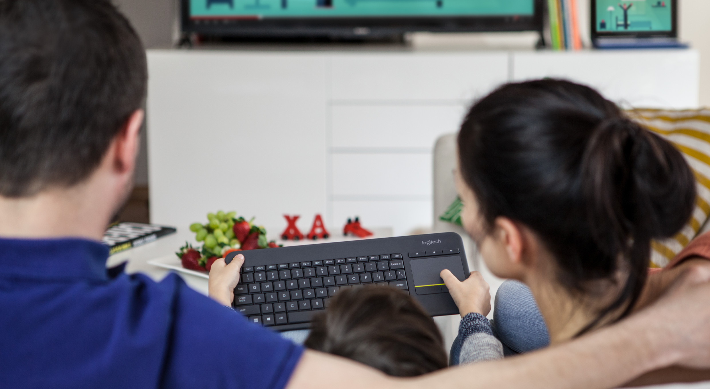 Clavier sans fil avec pavé tactile intégré Logitech Wireless Touch Keyboard K400 Plus Noir (AZERTY, Français)
