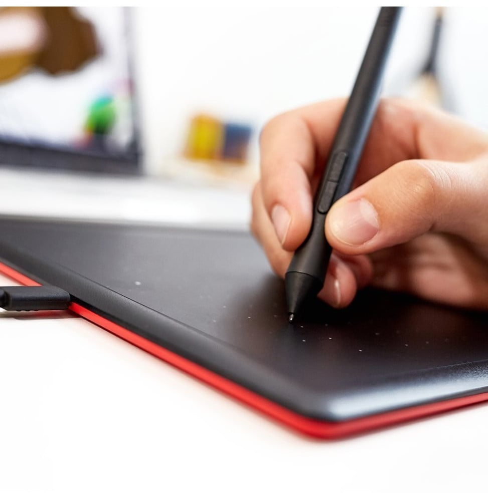 TABLETTE GRAPHIQUE ONE BY WACOM MOYENNE - USB (CTL-672-S)