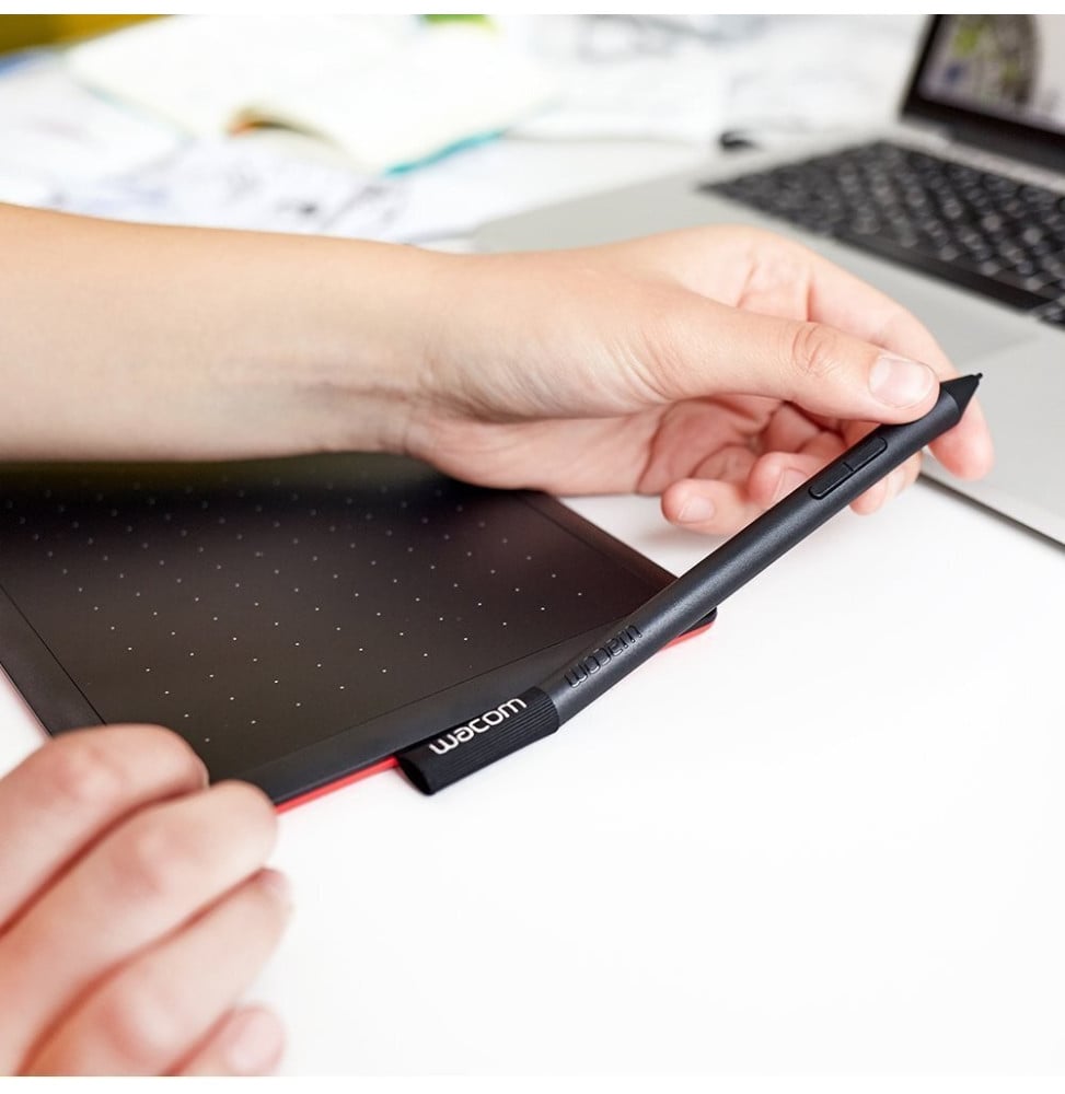 TABLETTE GRAPHIQUE ONE BY WACOM MOYENNE - USB (CTL-672-S)