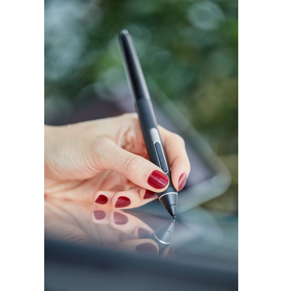 ÉCRAN INTERACTIF À STYLET WACOM CINTIQ 22 : TABLETTE GRAPHIQUE AVEC ÉCRAN 21.5" FULL HD (DTK2260K0A)