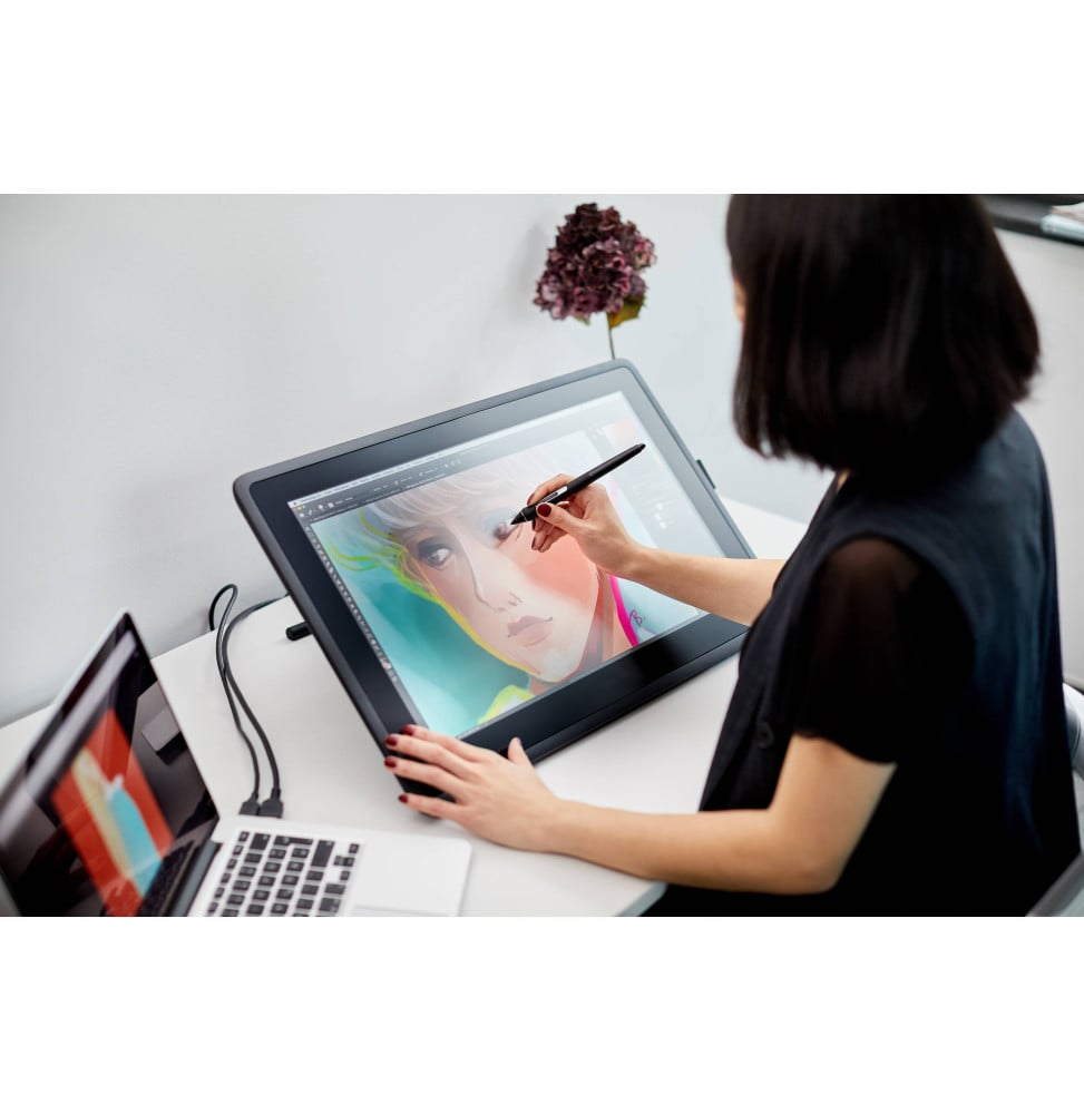 ÉCRAN INTERACTIF À STYLET WACOM CINTIQ 22 : TABLETTE GRAPHIQUE AVEC ÉCRAN 21.5" FULL HD (DTK2260K0A)